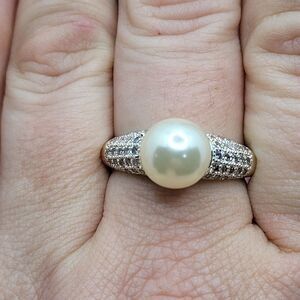 5/$21 ❤️ WHITE GOLD MARCASITE AND PEARL RING SIZE 10